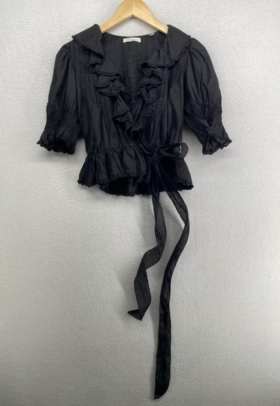 DOEN Top XS Thames Ramie Wrap Cropped Ruffled Pintuck Peplum Tie Front Black